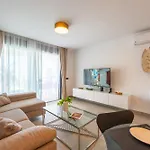 New Atlantic Homes Heated Pool - Апартаменти Адехе