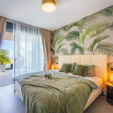 New Atlantic Homes Heated Pool - * אדחה