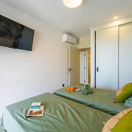 New Atlantic Homes Heated Pool - אדחה