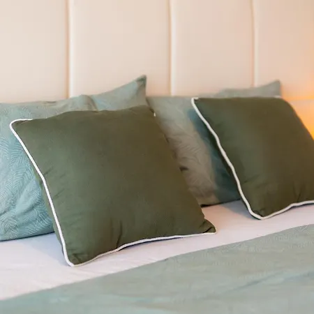 New Atlantic Homes Heated Pool - Адехе