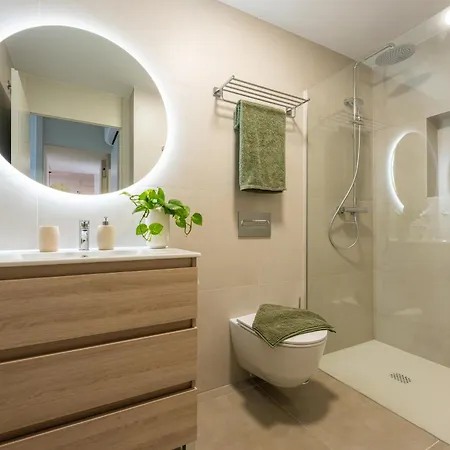 New Atlantic Homes Heated Pool - Apartment