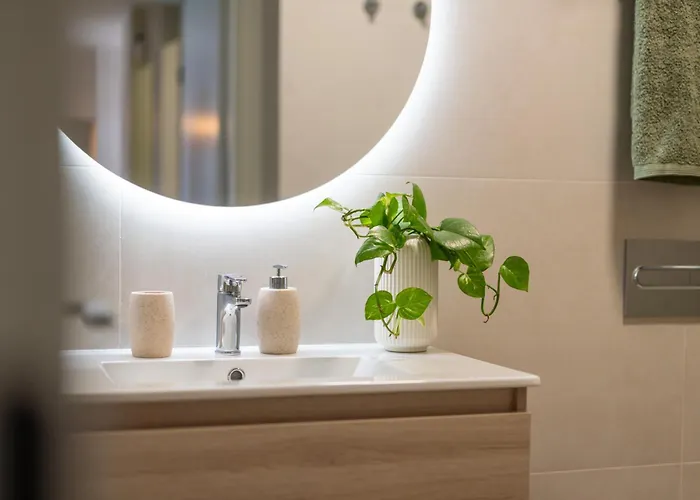 New Atlantic Homes Heated Pool - Апартаменти Адехе